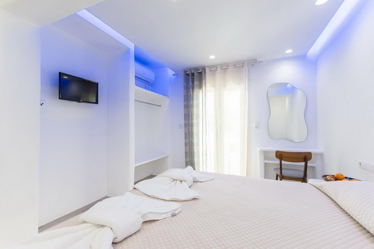 Ground floor apartments for 5 or 6